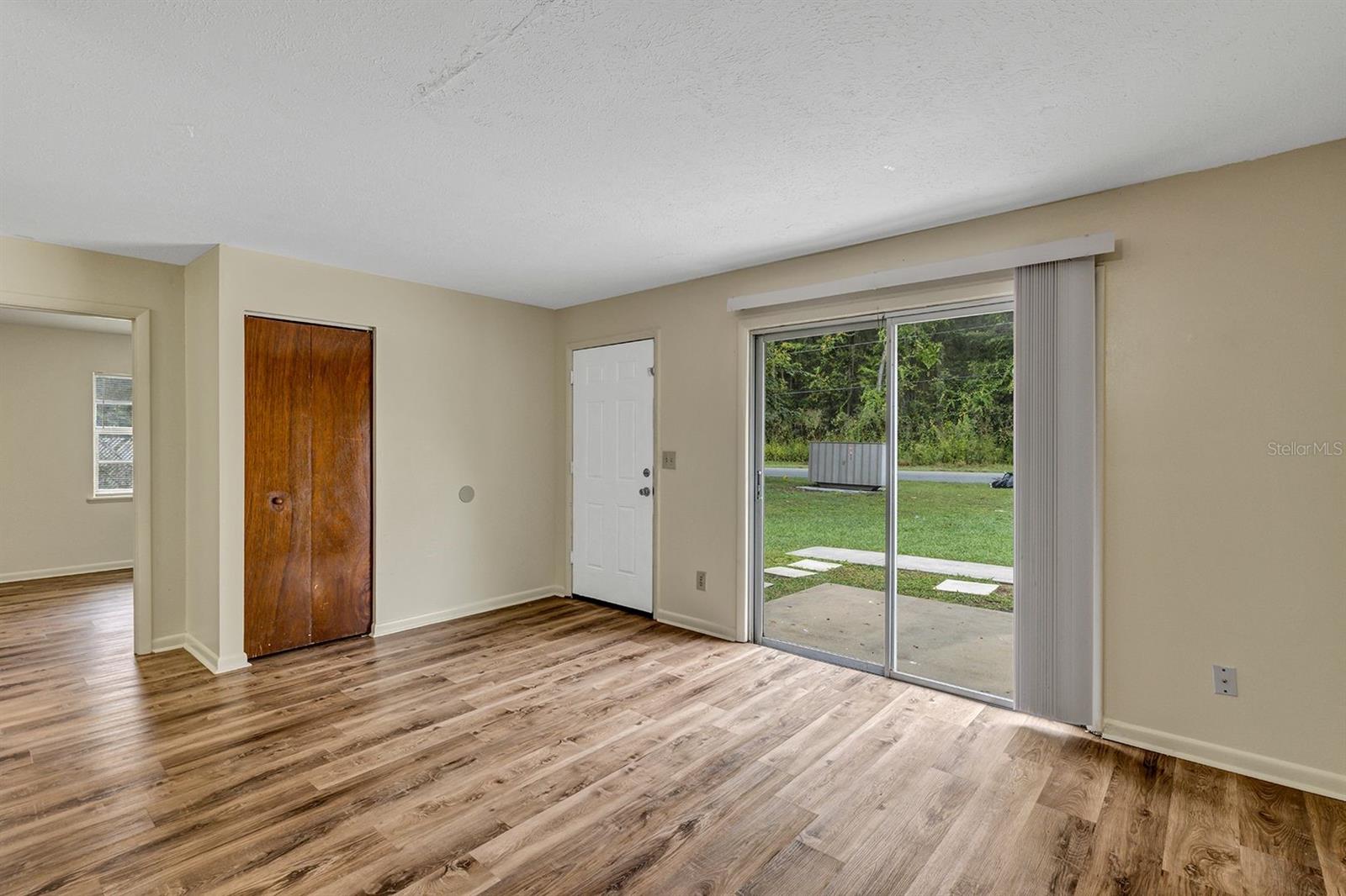 Image 3 of 13 For 3800 17th Court B