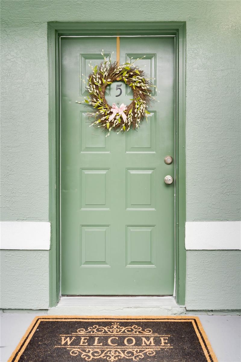 Image 21 of 27 For 524 Sun Valley Village 105