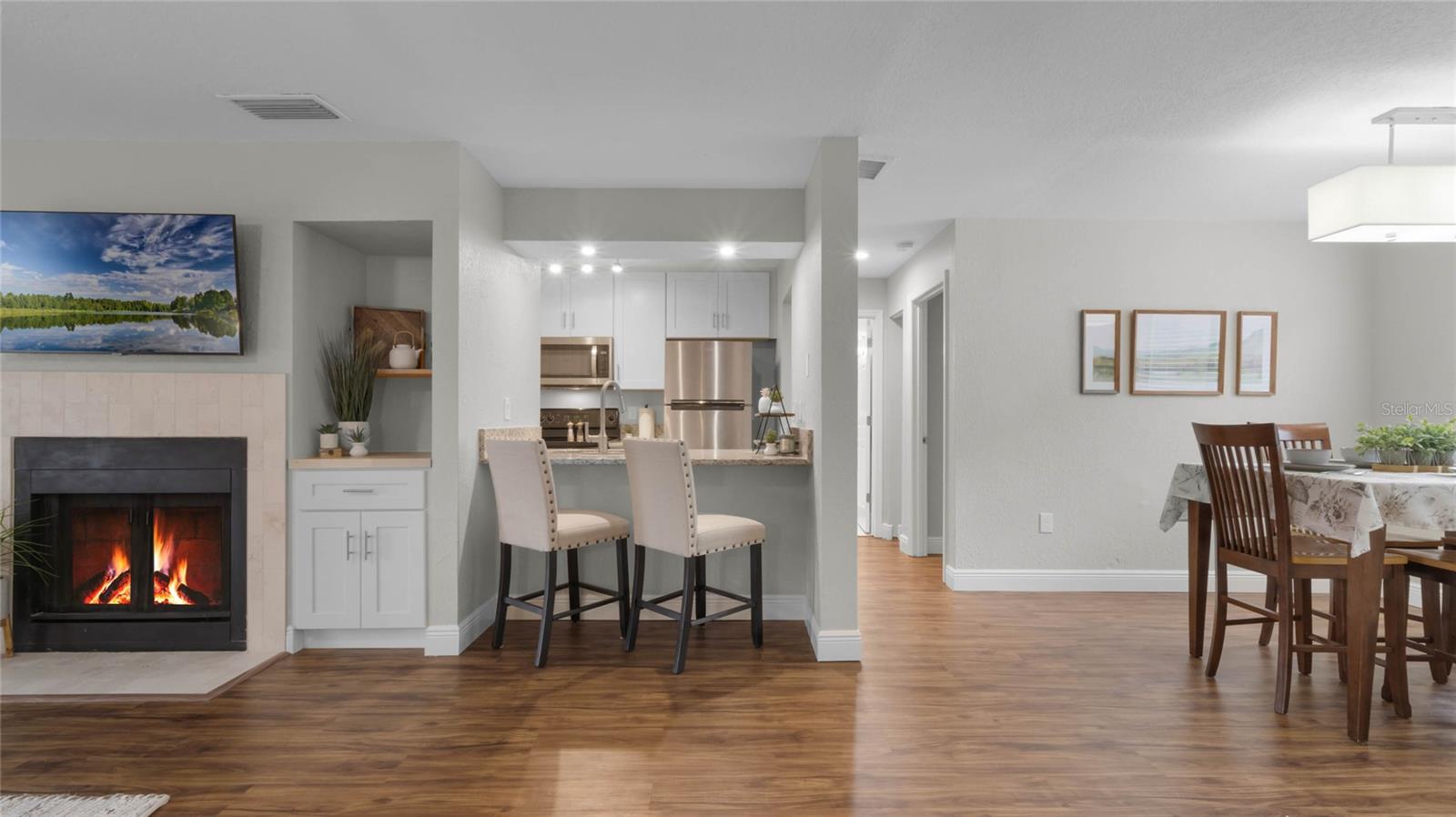 Image 3 of 27 For 524 Sun Valley Village 105