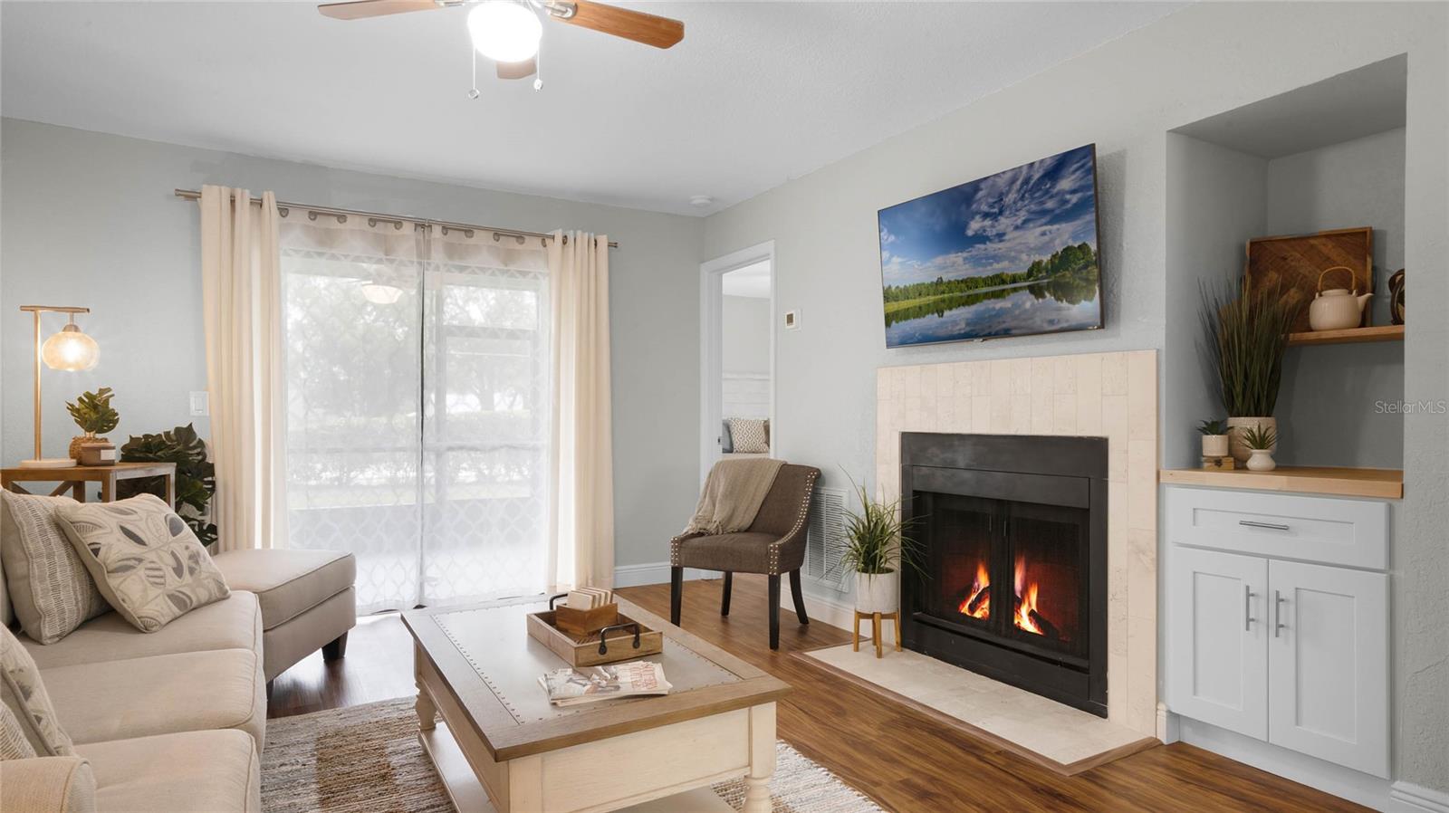 Image 8 of 27 For 524 Sun Valley Village 105