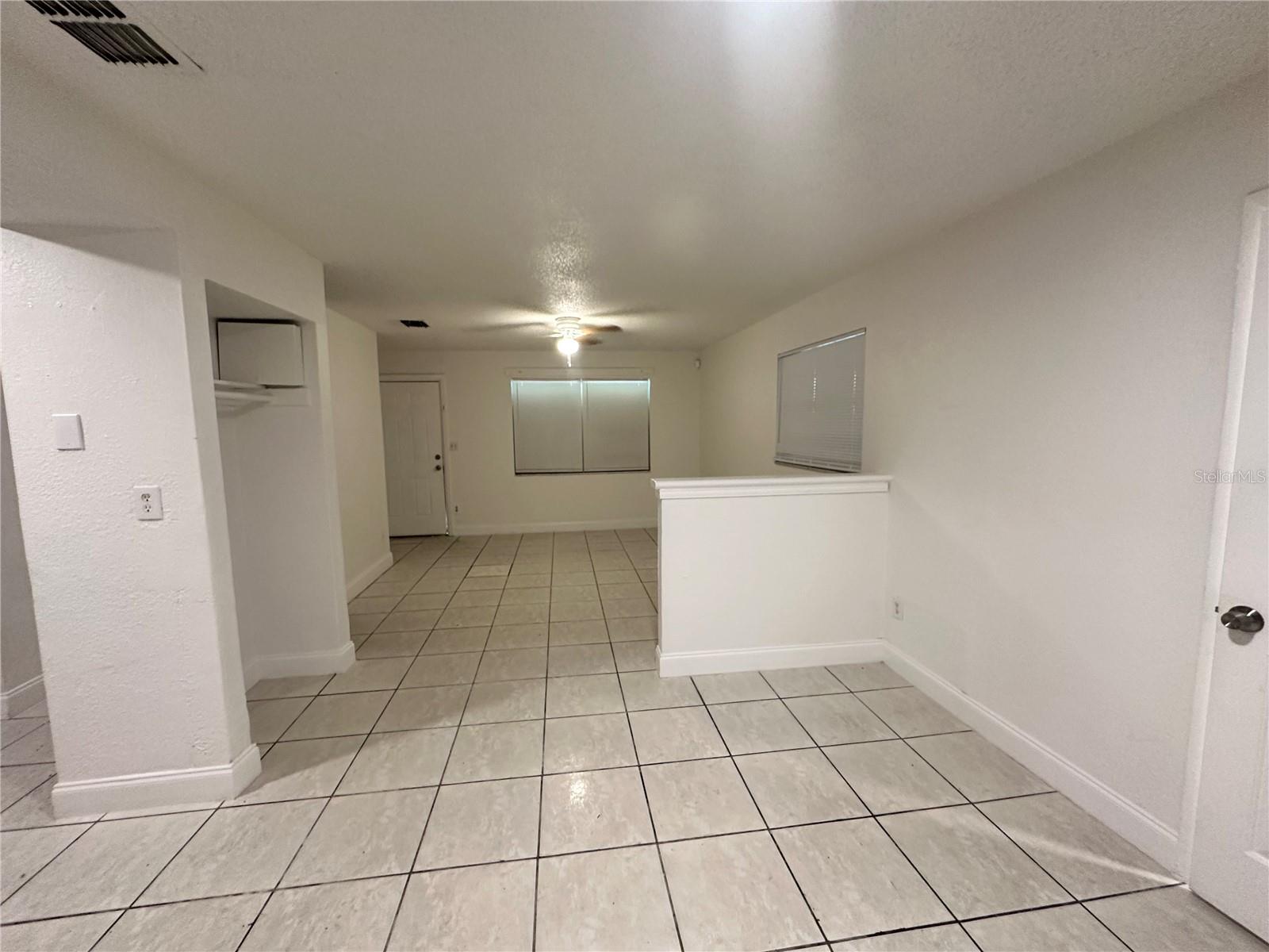 Listing photo id 7 for 4523 Prince Hall Boulevard