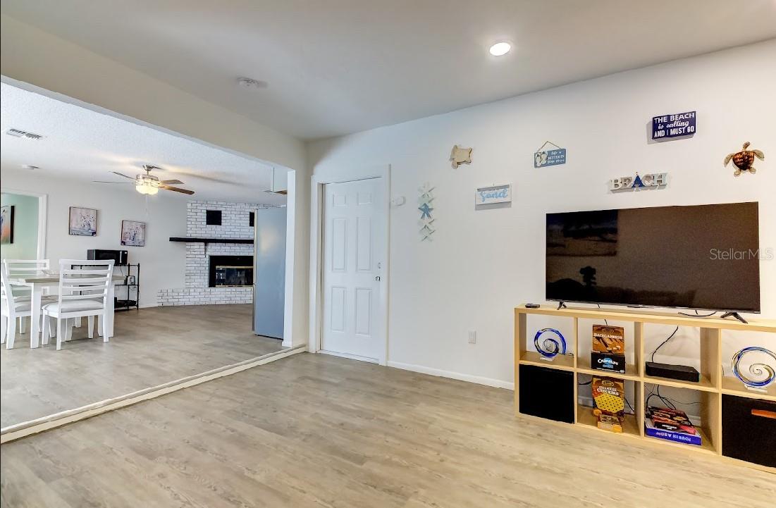 Image 29 of 49 For 2932 Lexington Street