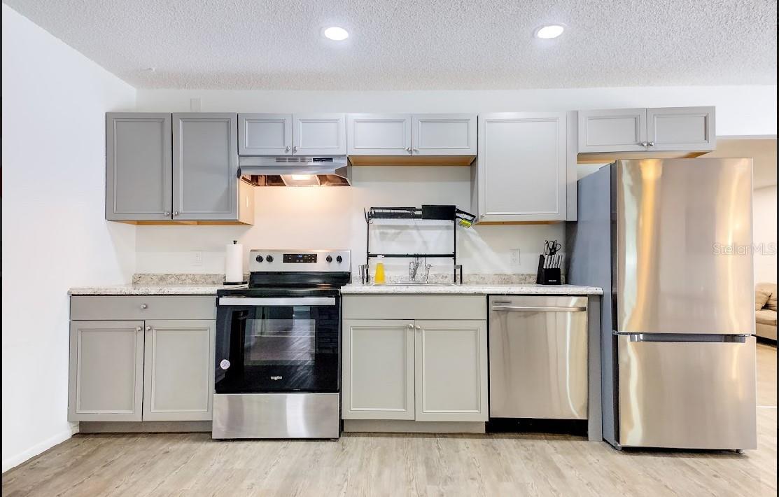 Image 33 of 49 For 2932 Lexington Street