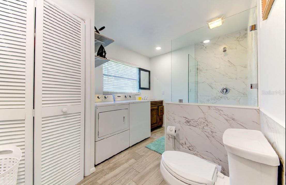 Image 40 of 49 For 2932 Lexington Street