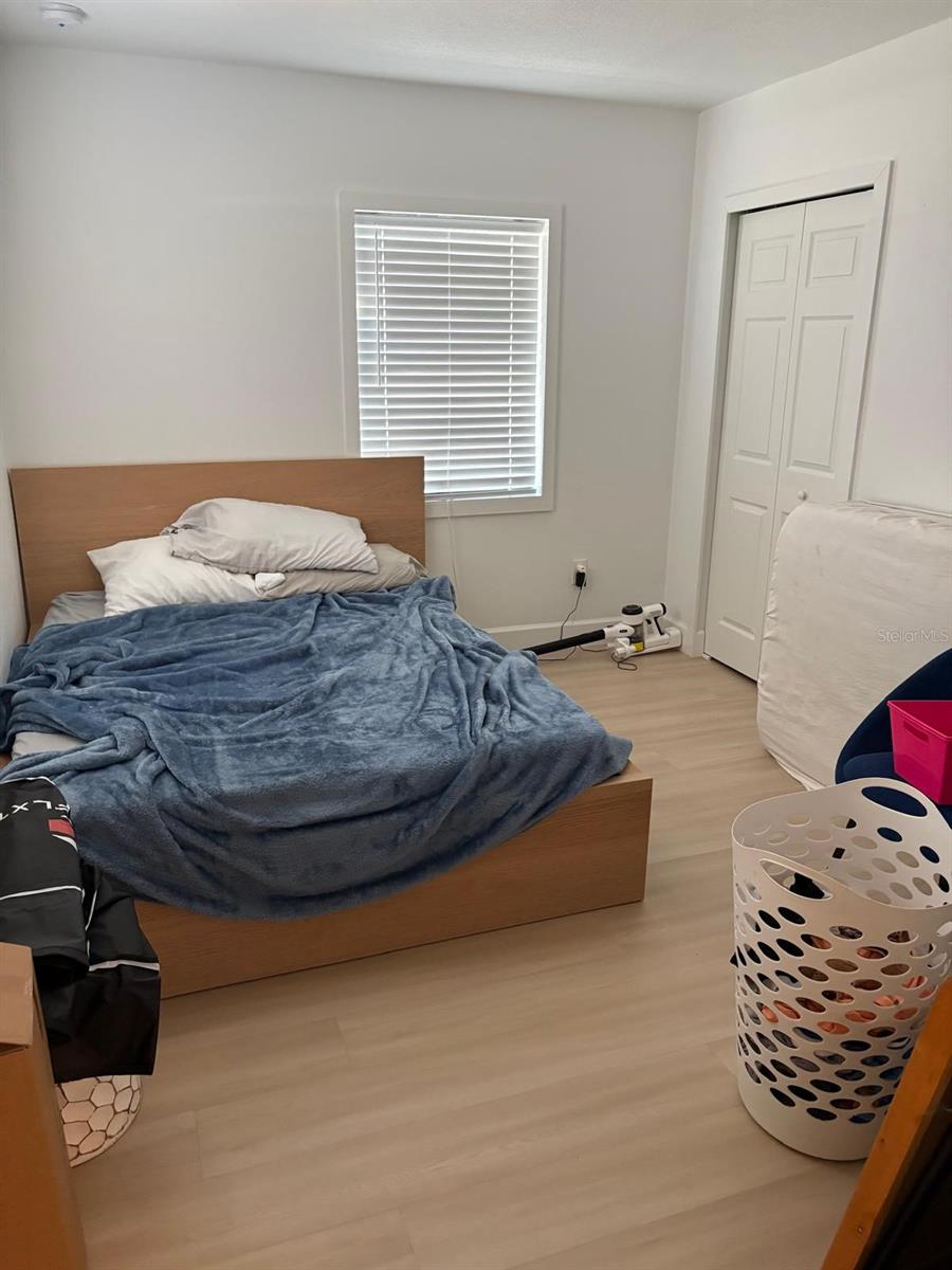 Image 4 of 5 For 215 Illinois Avenue