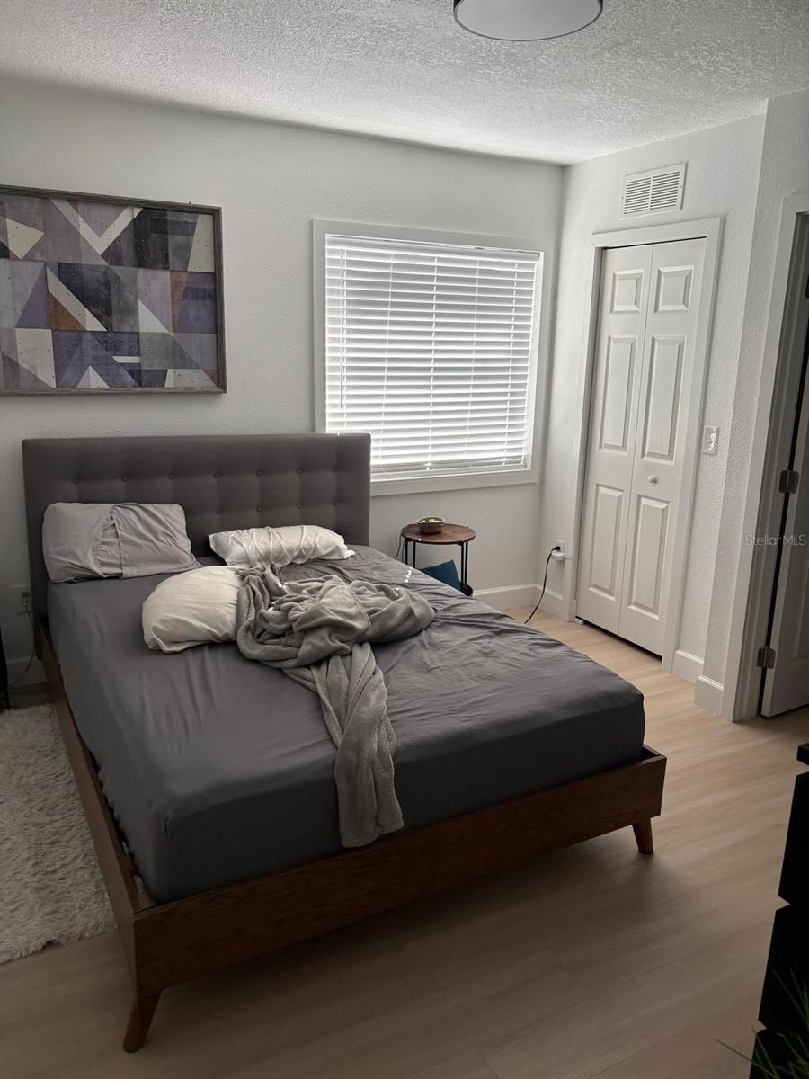 Image 5 of 5 For 215 Illinois Avenue