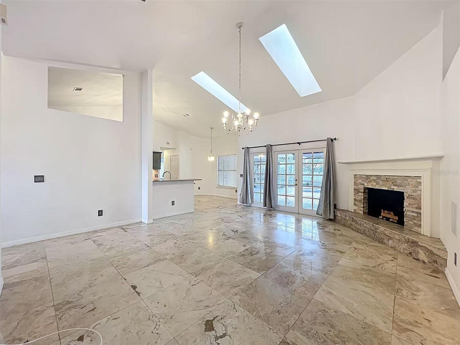 Image 14 of 73 For 9144 Galleon Court