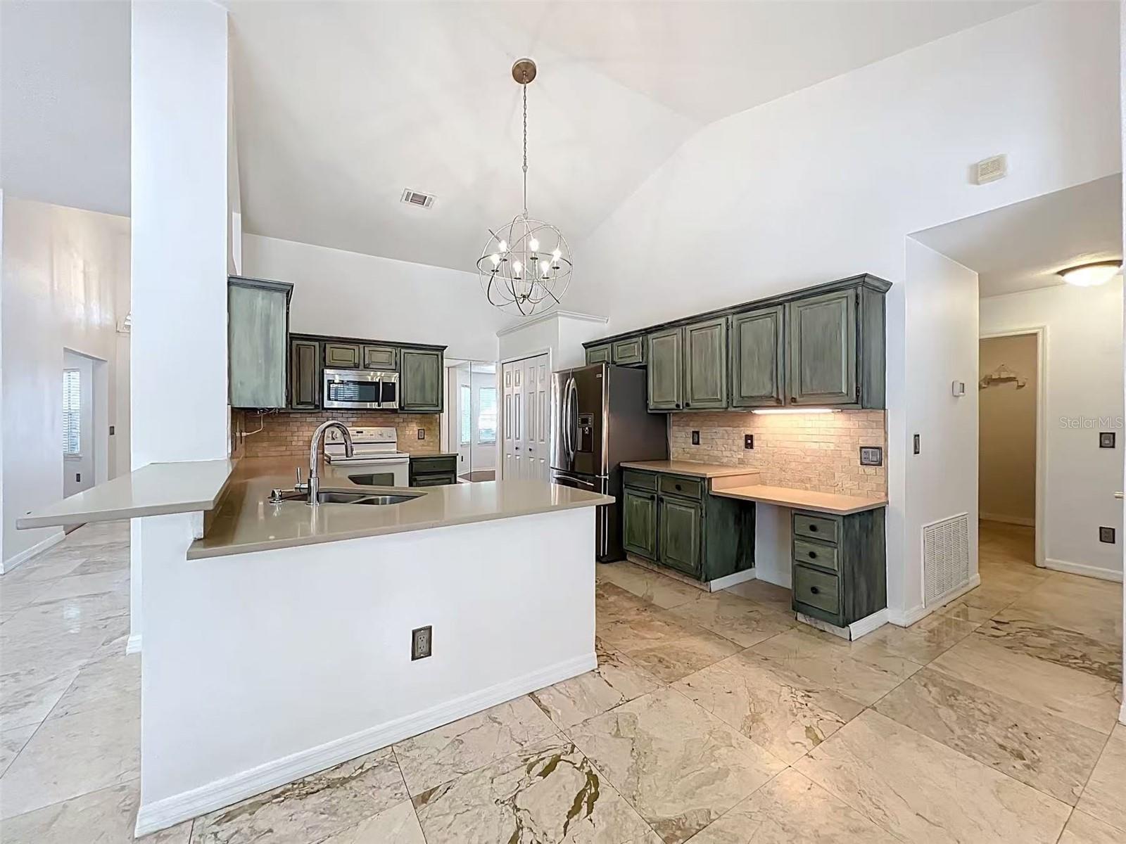 Image 16 of 73 For 9144 Galleon Court