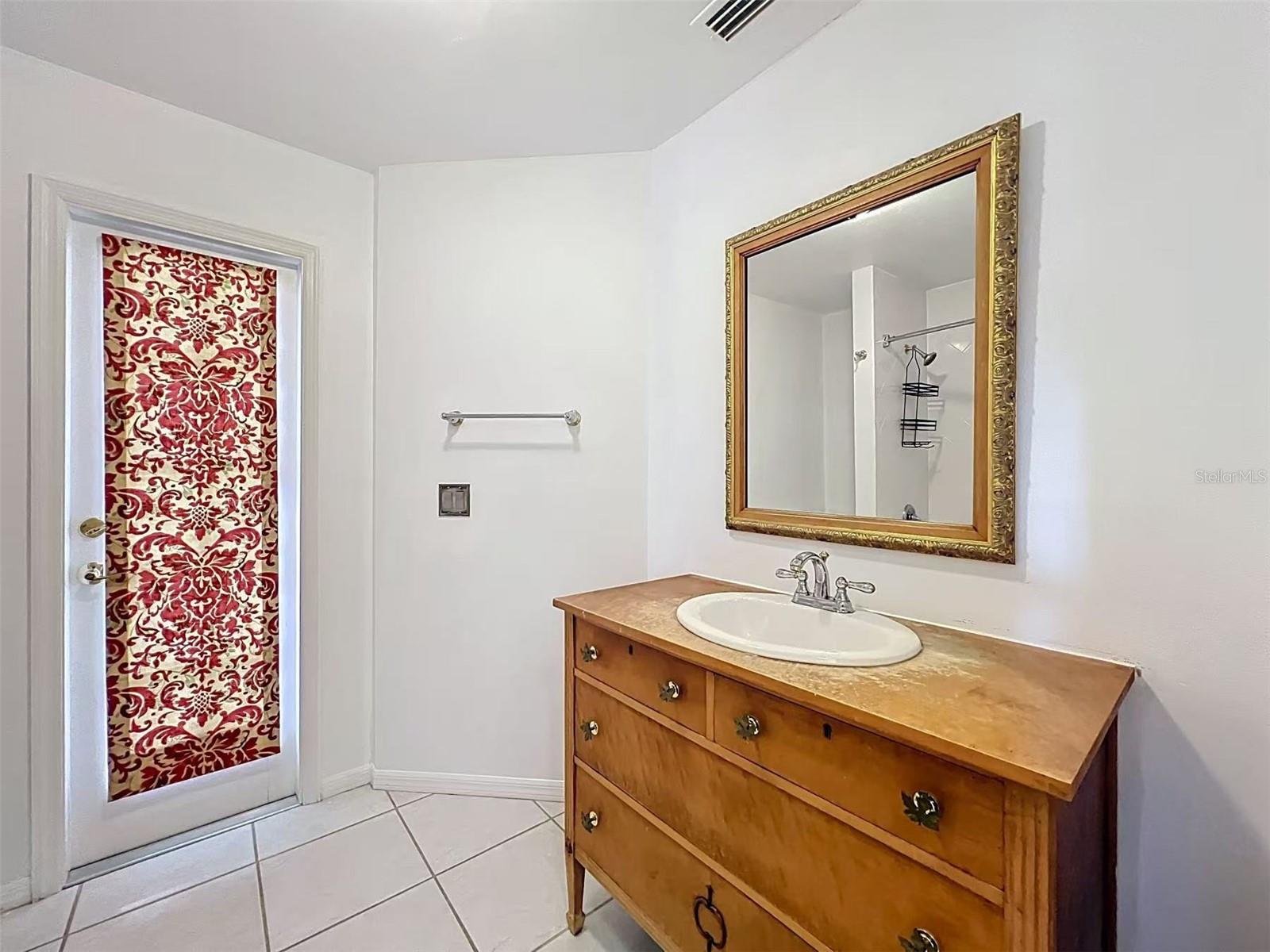 Image 22 of 73 For 9144 Galleon Court