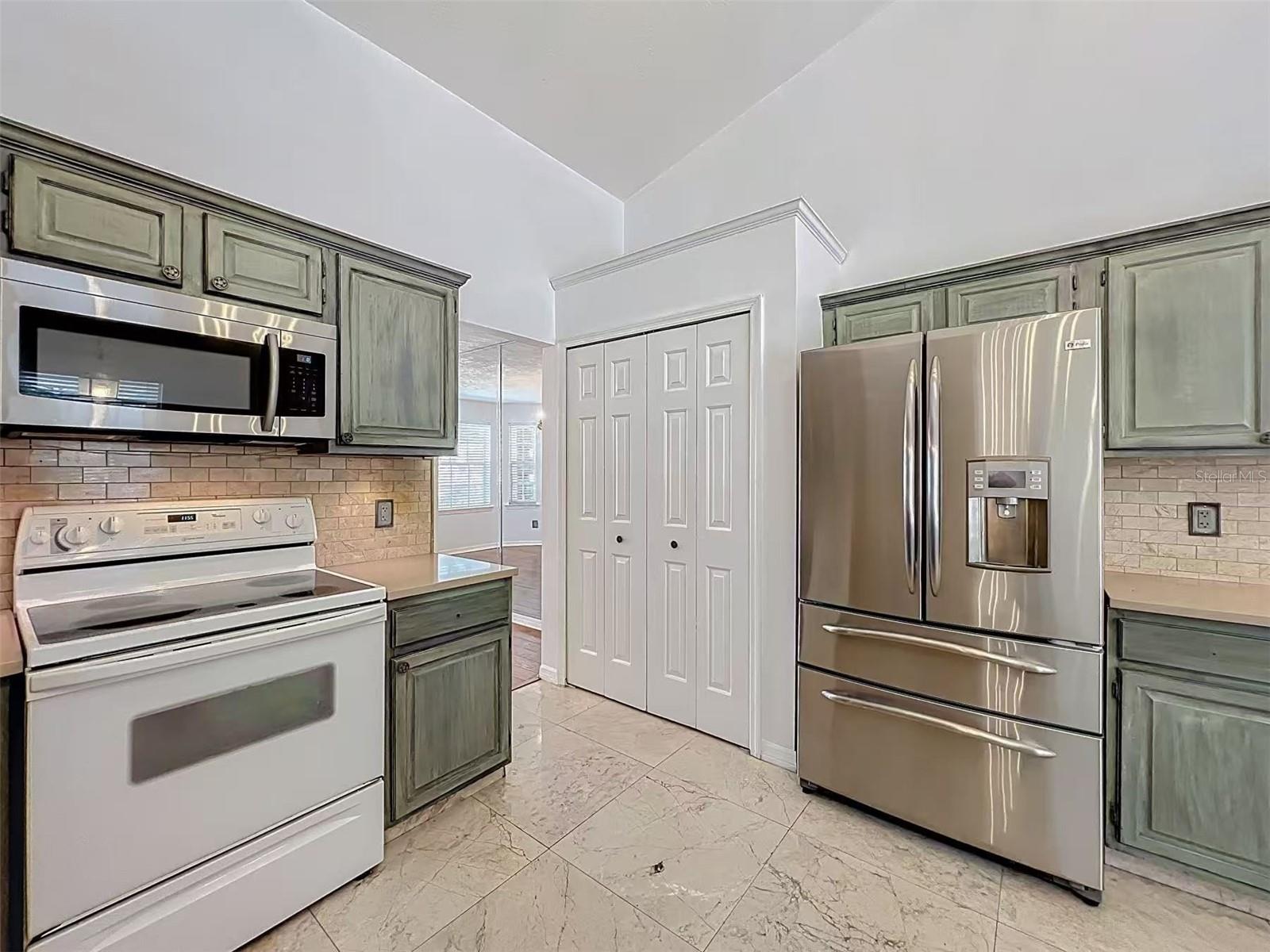 Image 23 of 73 For 9144 Galleon Court