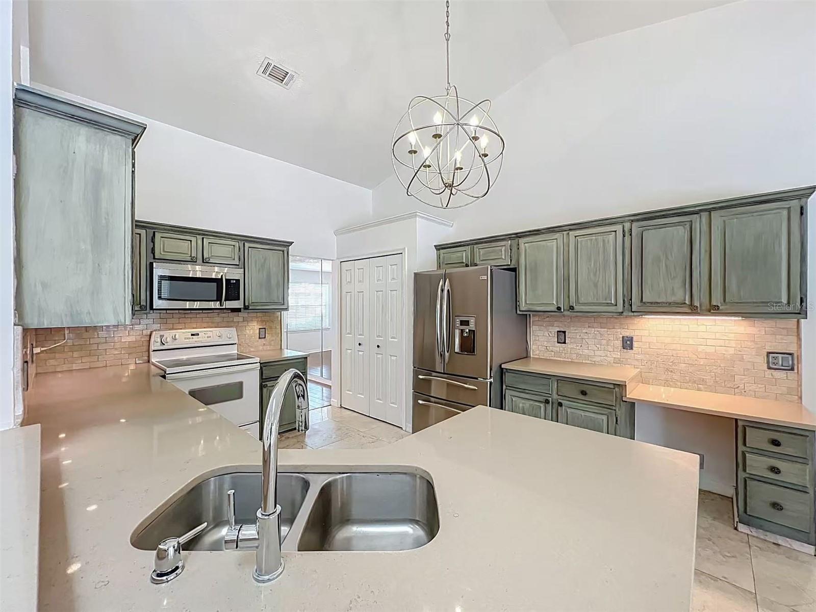 Image 25 of 73 For 9144 Galleon Court