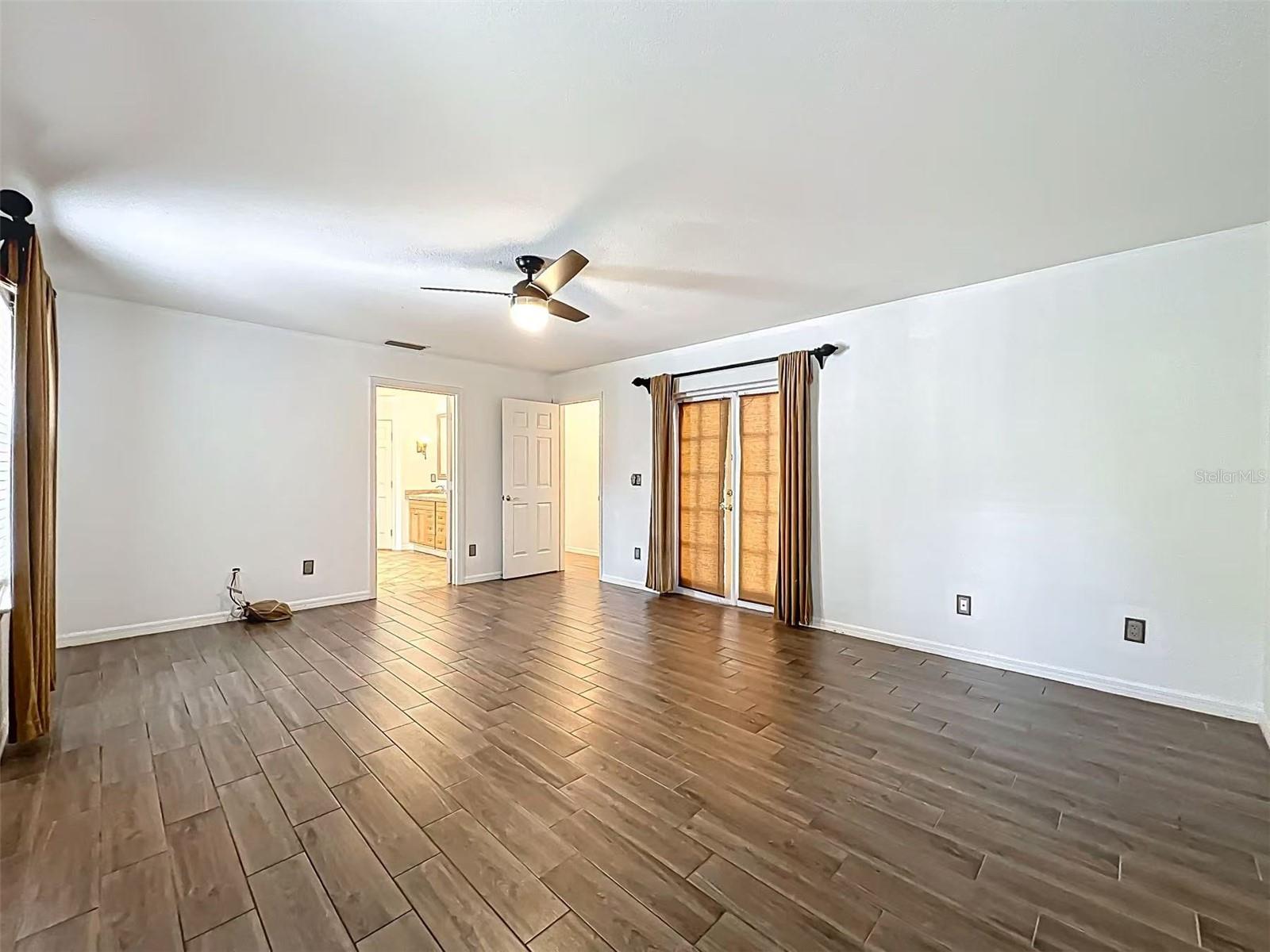 Image 27 of 73 For 9144 Galleon Court