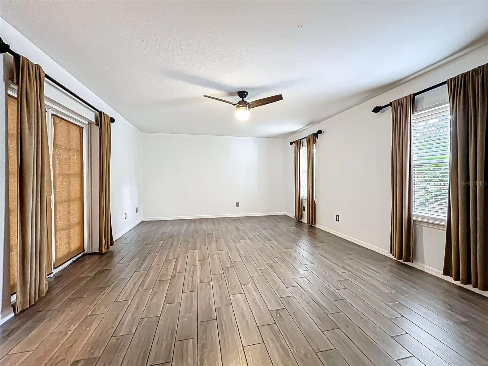 Image 28 of 73 For 9144 Galleon Court