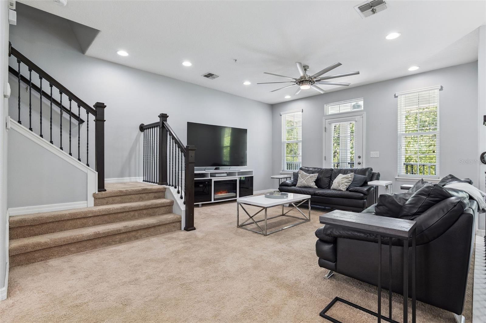 Image 12 of 74 For 1165 Orange Avenue