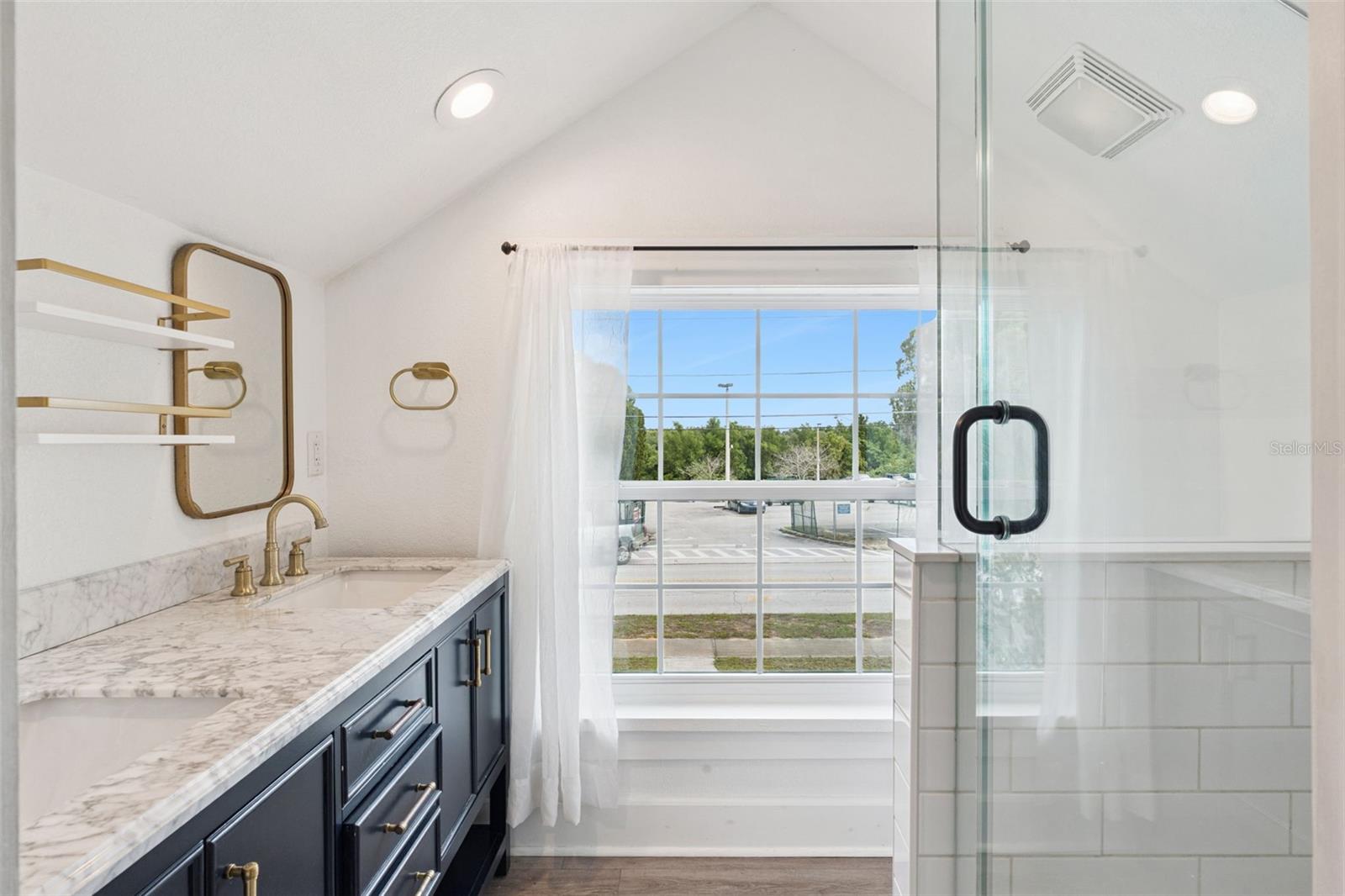 Image 20 of 29 For 1016 Washington Avenue