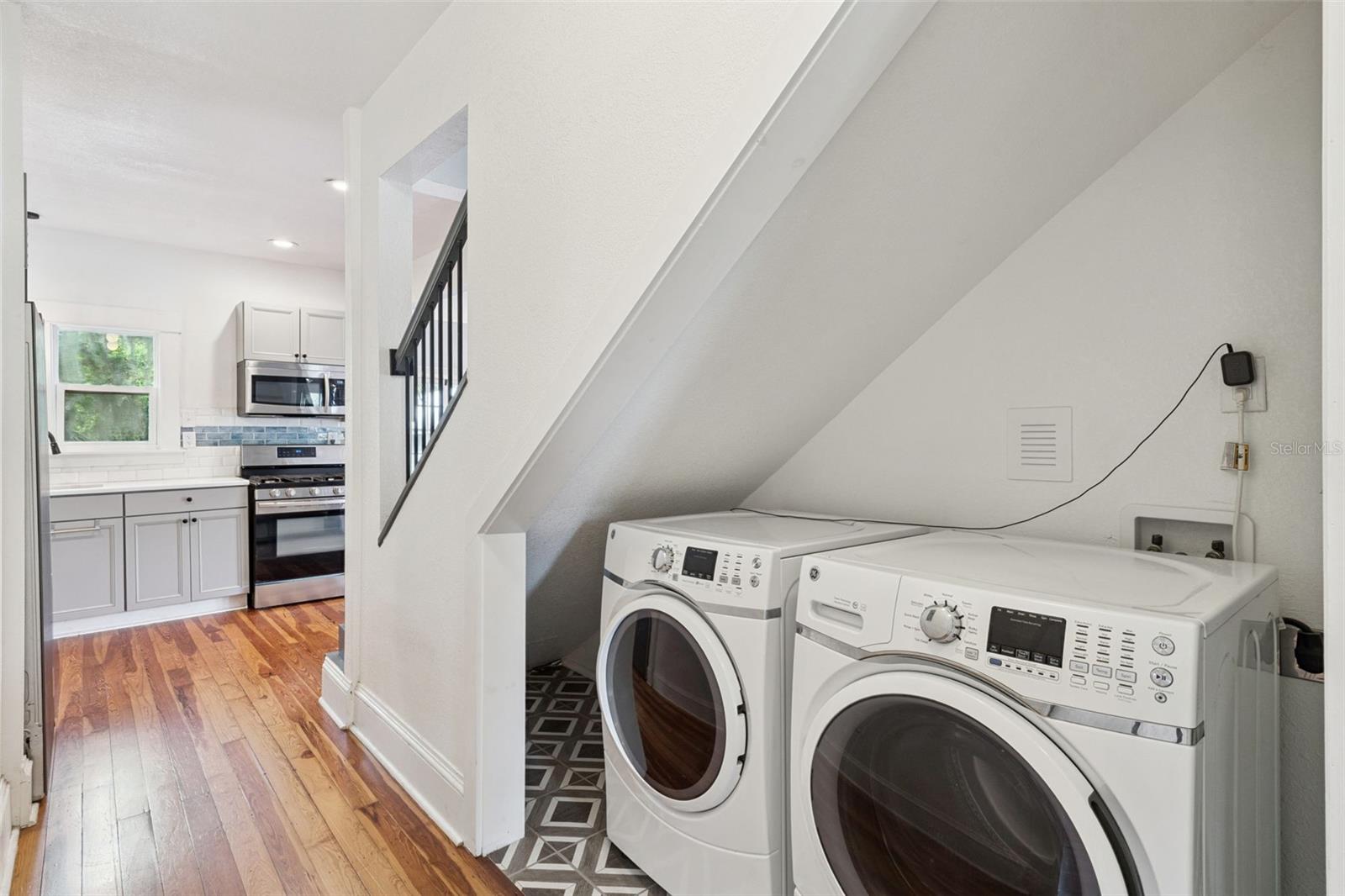 Image 24 of 29 For 1016 Washington Avenue