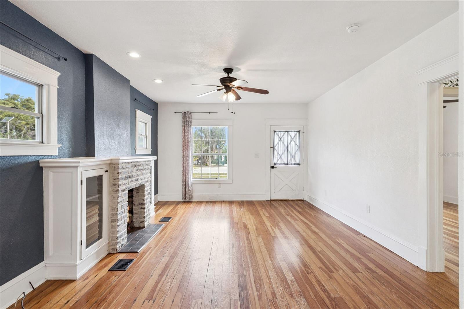 Image 4 of 29 For 1016 Washington Avenue