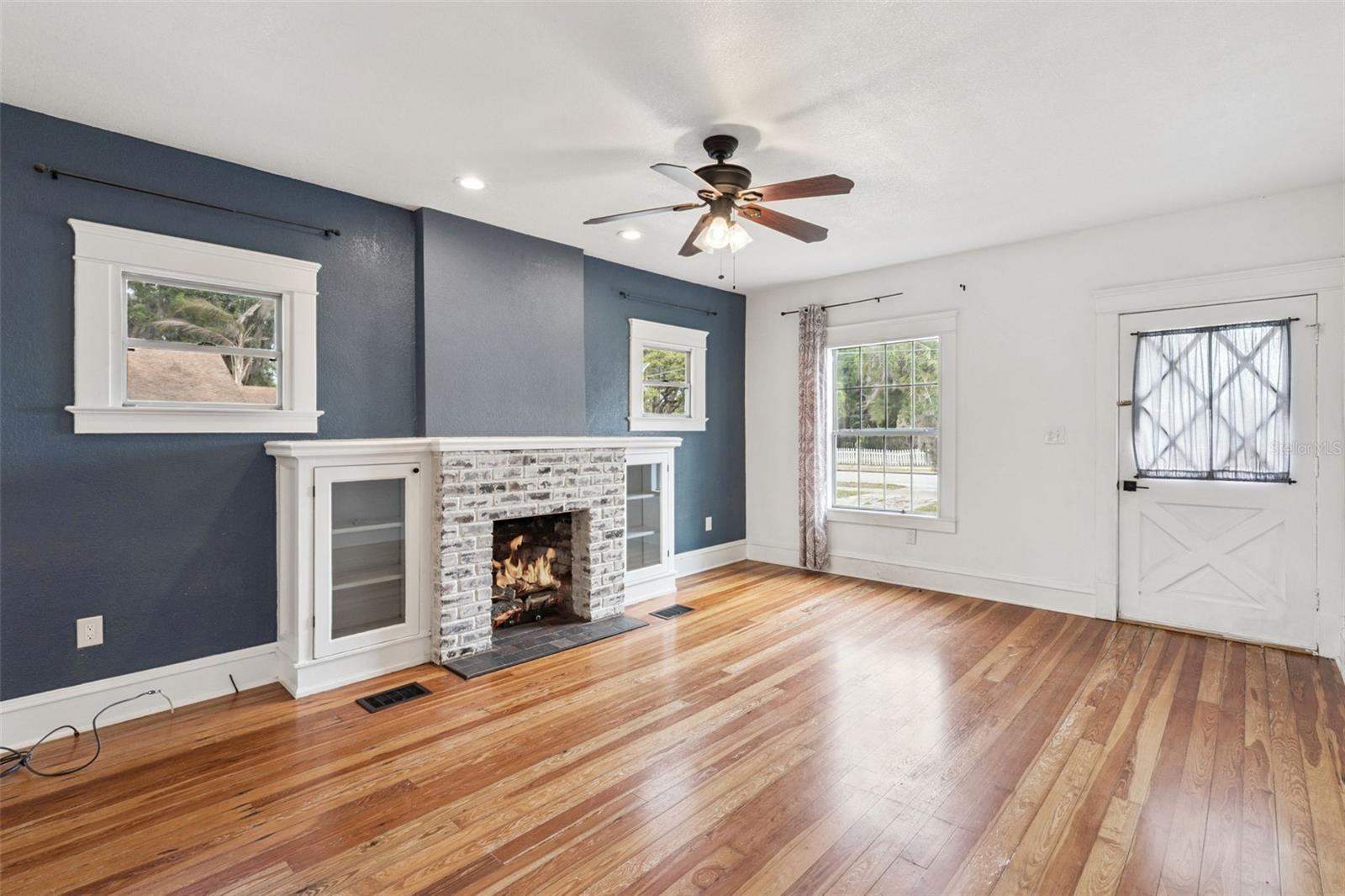 Image 5 of 29 For 1016 Washington Avenue