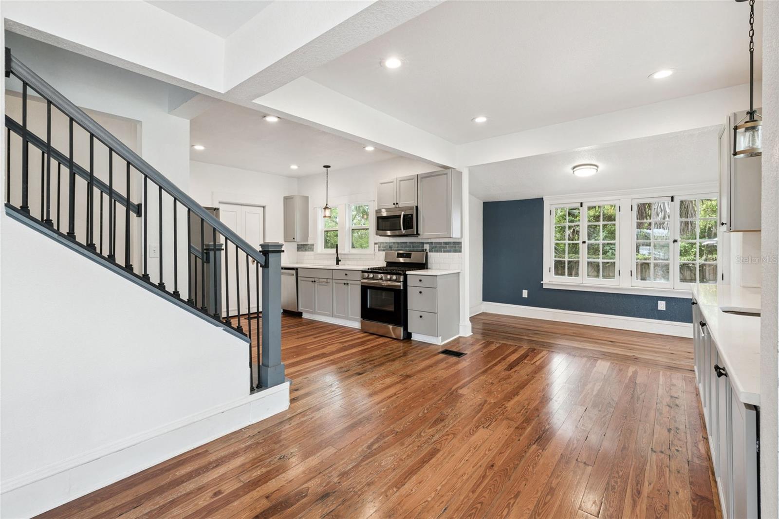 Image 8 of 29 For 1016 Washington Avenue