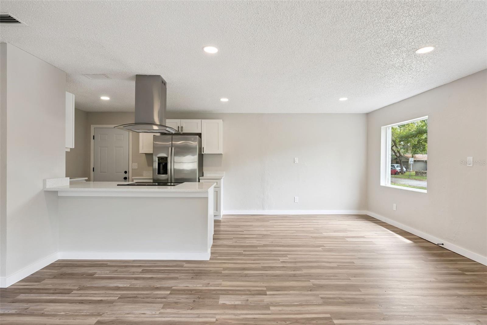 Image 12 of 34 For 330 Marjorie Boulevard