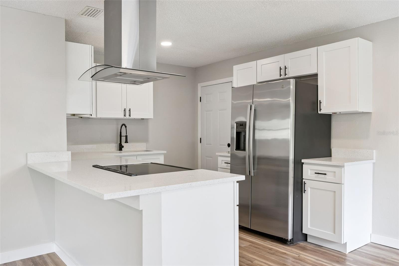 Image 16 of 34 For 330 Marjorie Boulevard