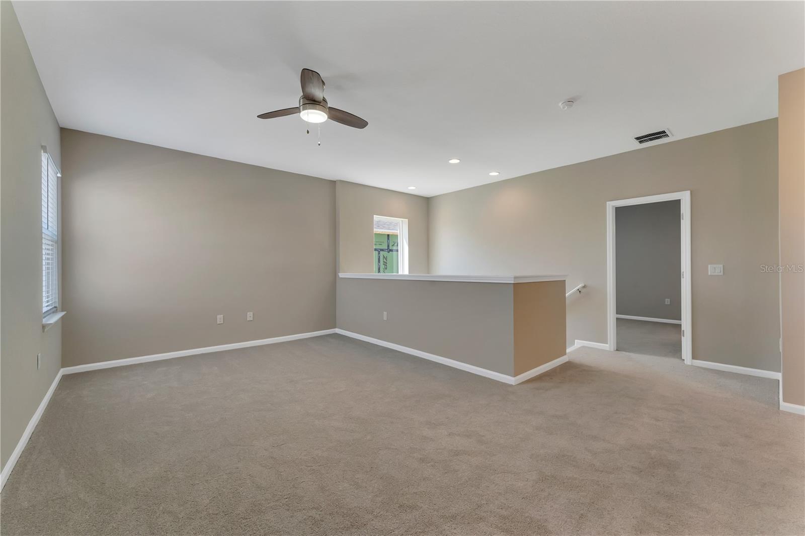 Image 21 of 34 For 4441 Lions Gate Avenue