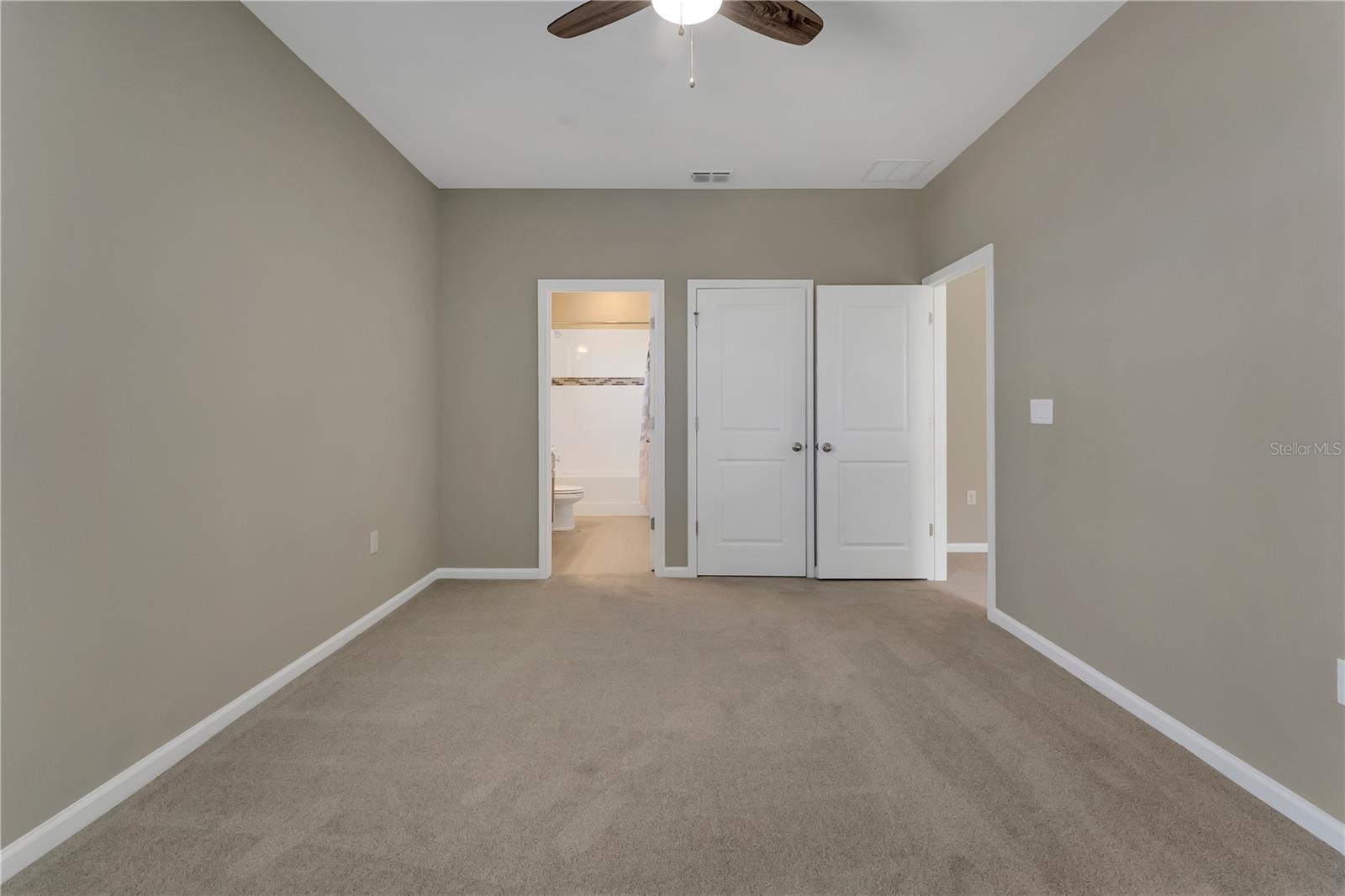 Image 24 of 34 For 4441 Lions Gate Avenue