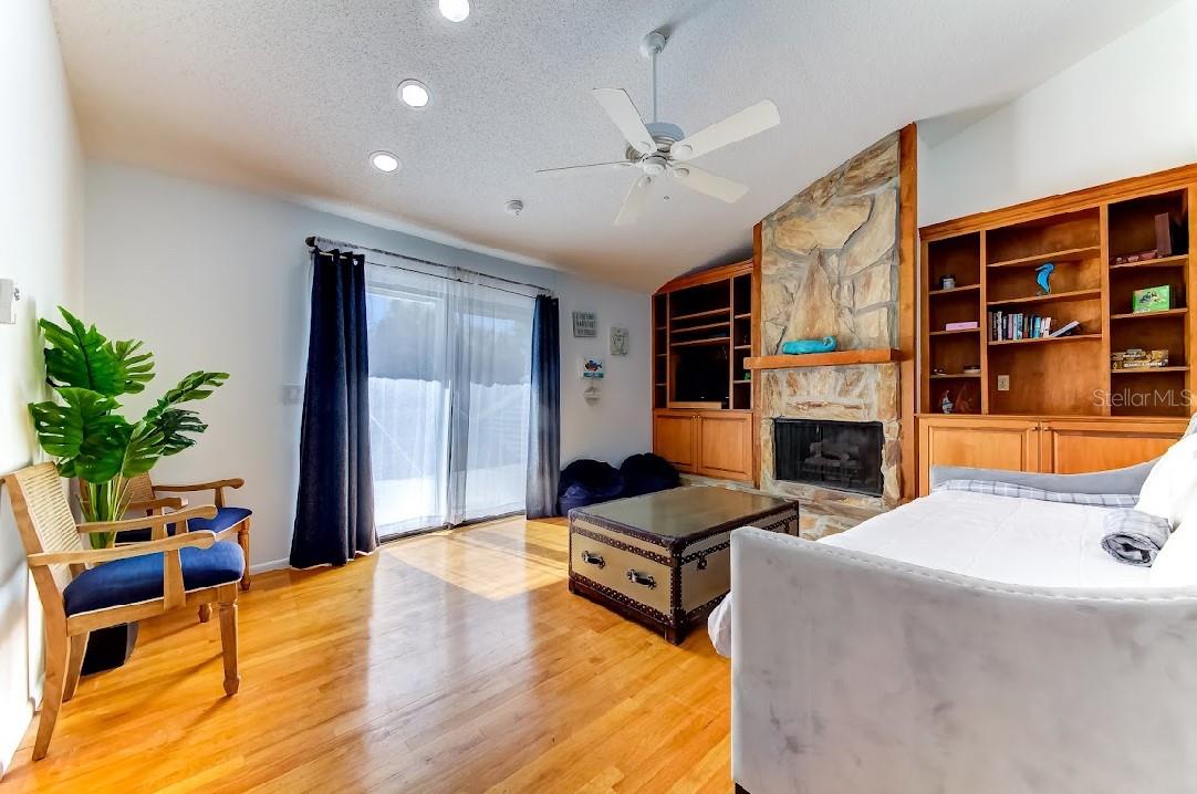 Image 15 of 47 For 2932 Lexington Street