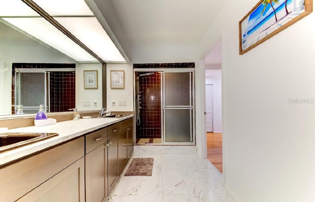 Image 20 of 47 For 2932 Lexington Street