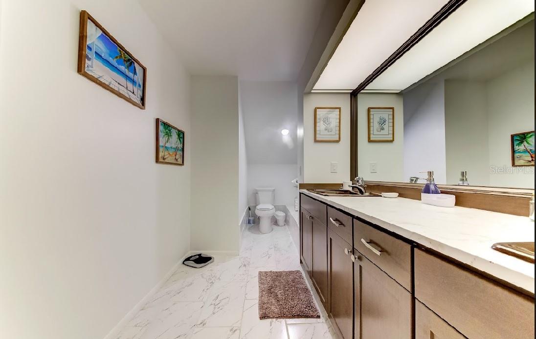 Image 21 of 47 For 2932 Lexington Street