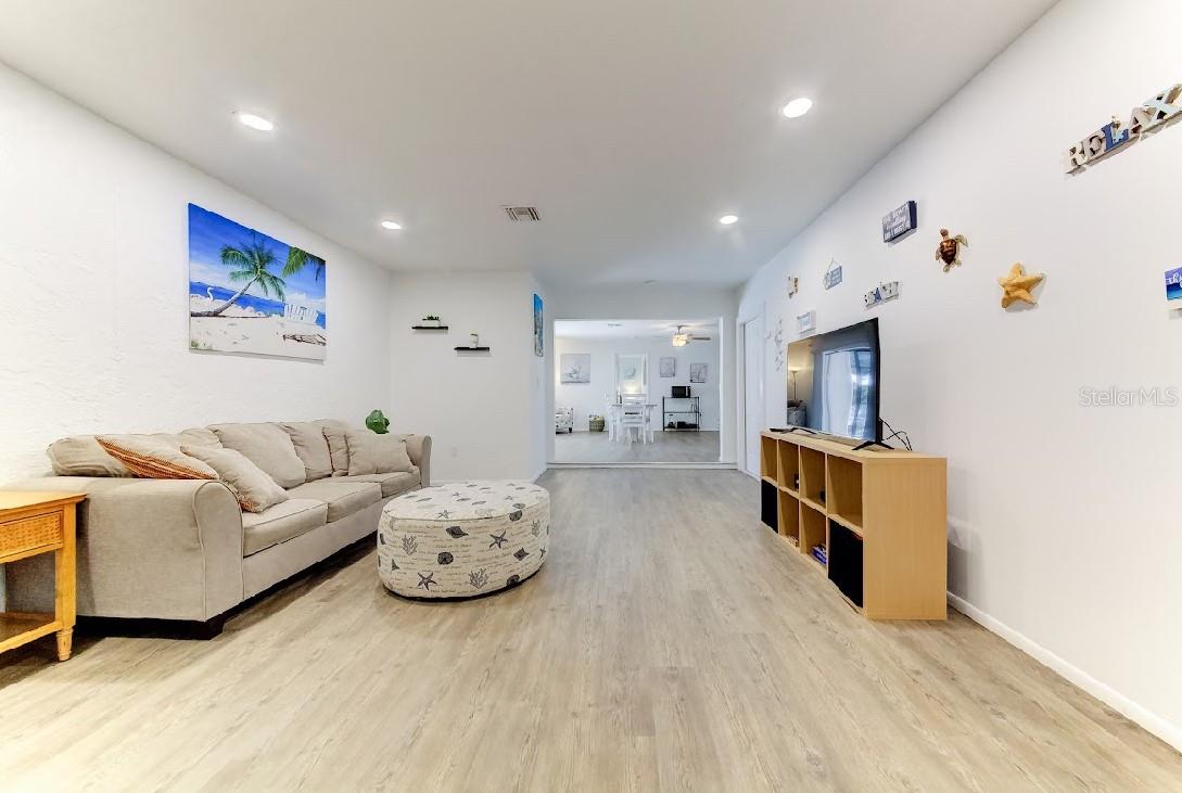 Image 24 of 47 For 2932 Lexington Street