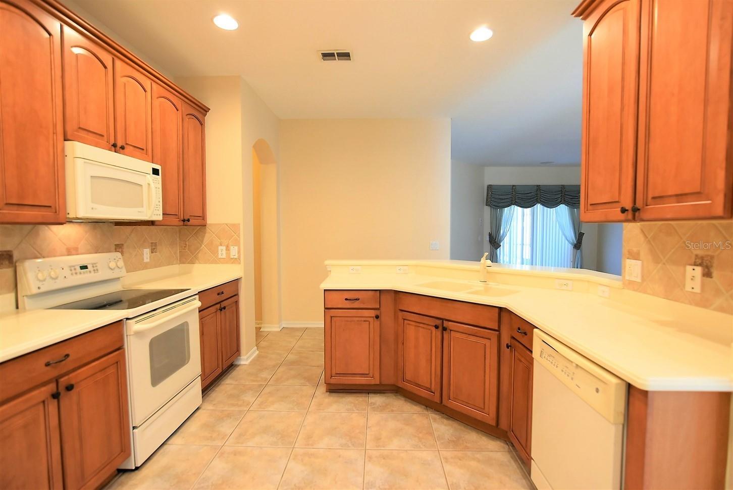 Image 10 of 29 For 8711 Hastings Beach Boulevard