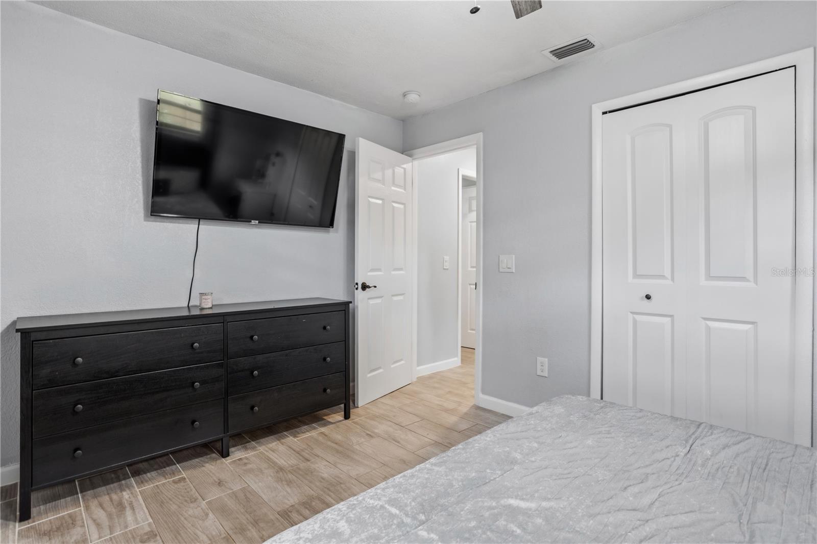 Image 15 of 27 For 354 Hickory Drive