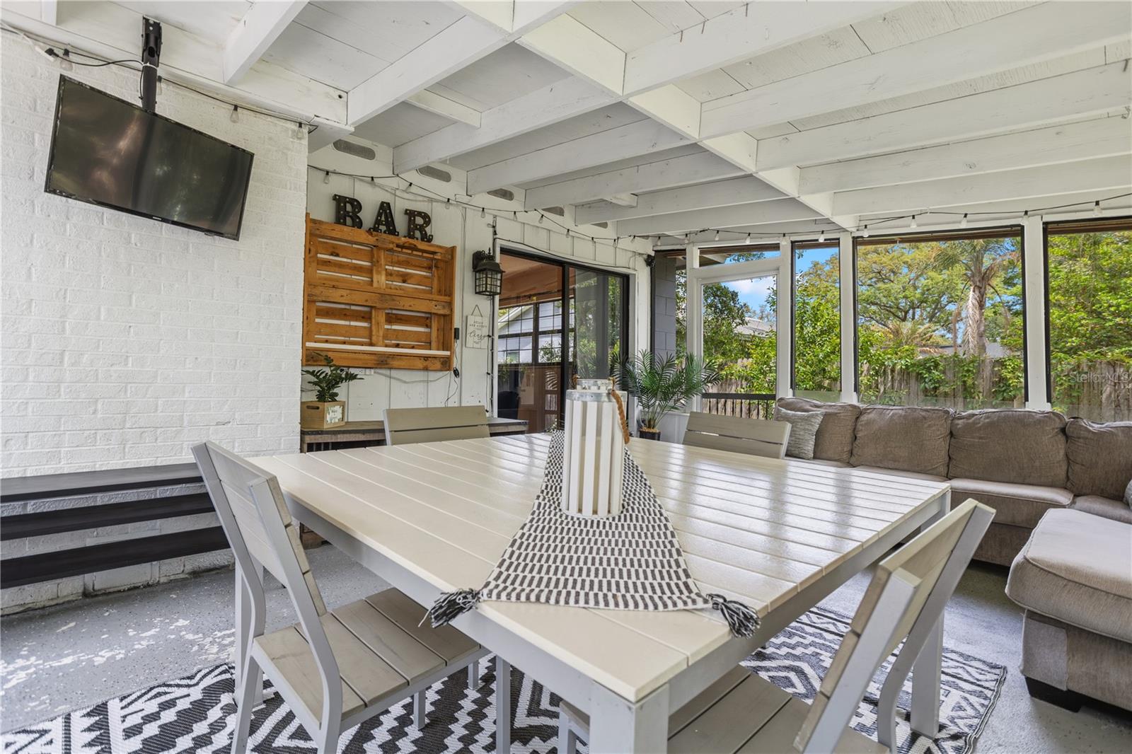 Image 21 of 27 For 354 Hickory Drive