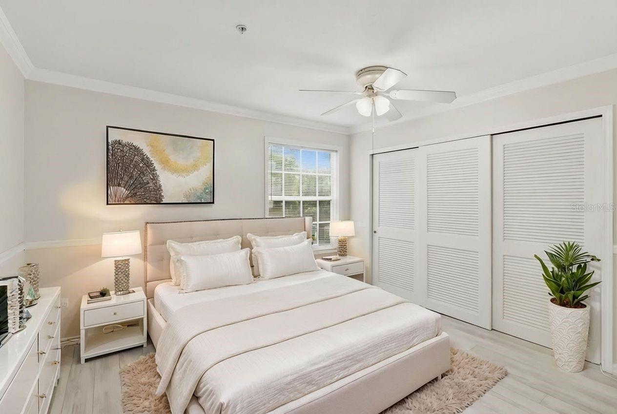 Image 11 of 37 For 995 Northern Dancer Way 105