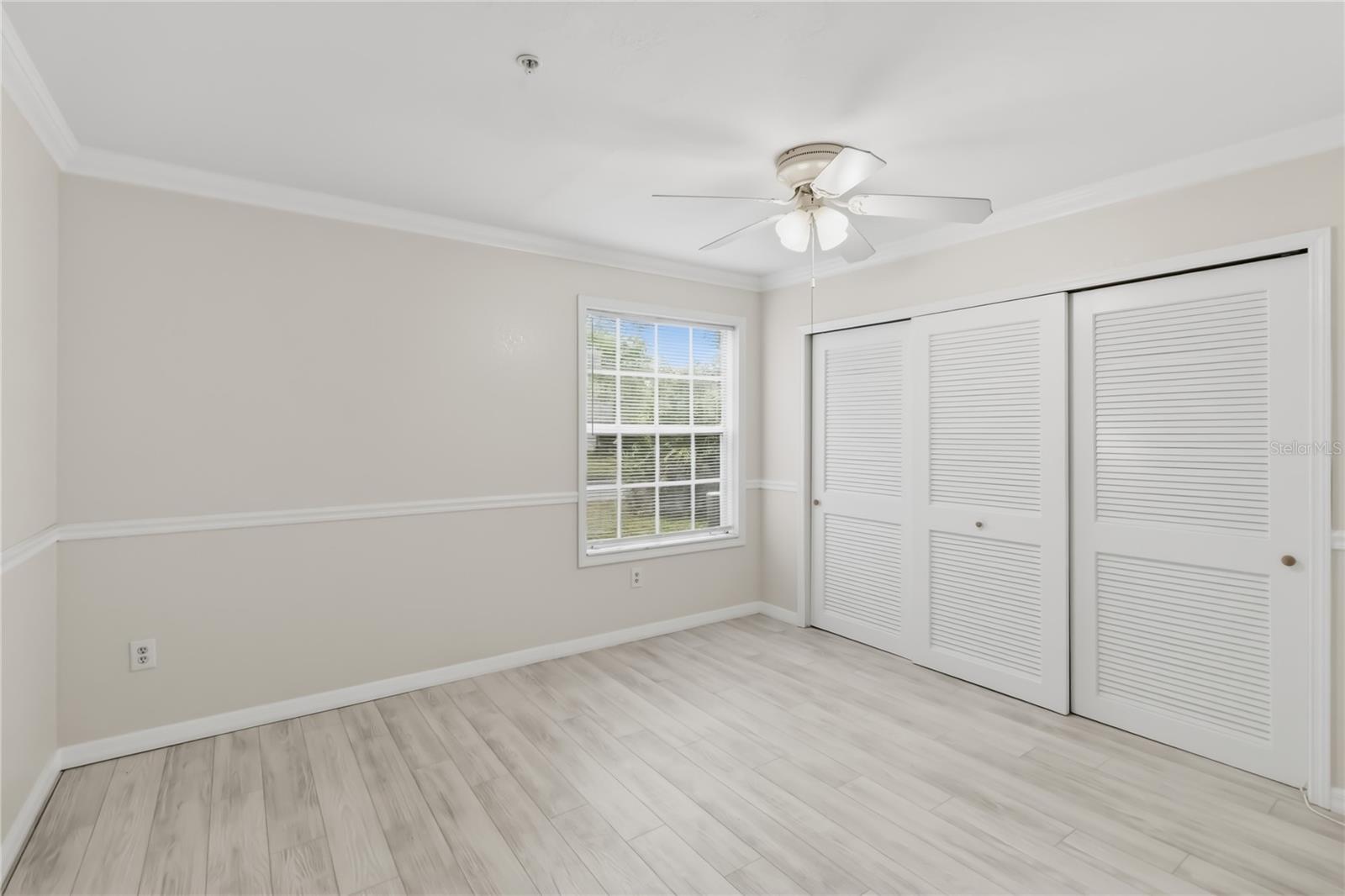 Image 27 of 37 For 995 Northern Dancer Way 105