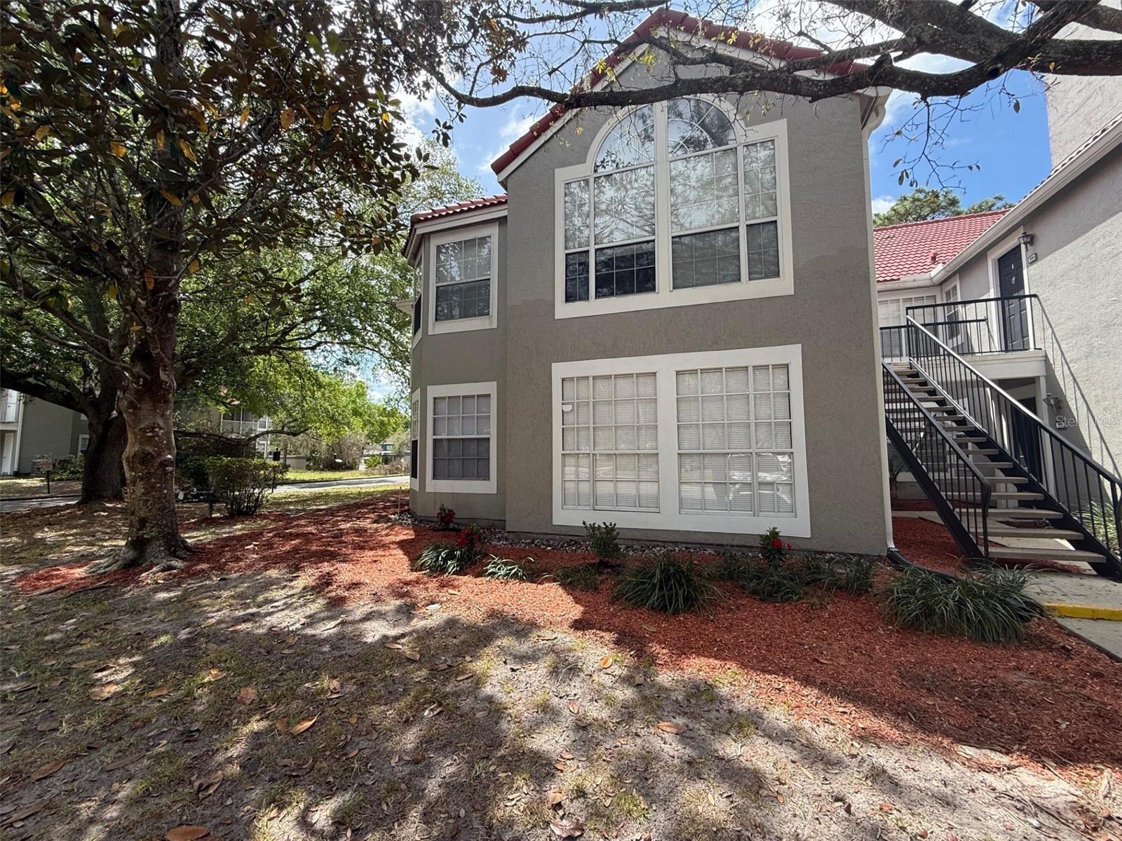 Image 3 of 37 For 995 Northern Dancer Way 105