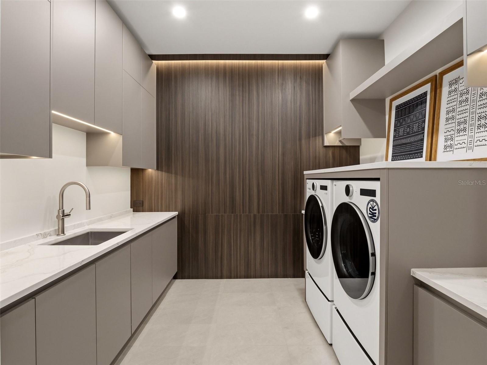 Image 44 of 93 For 8643 Farthington Way