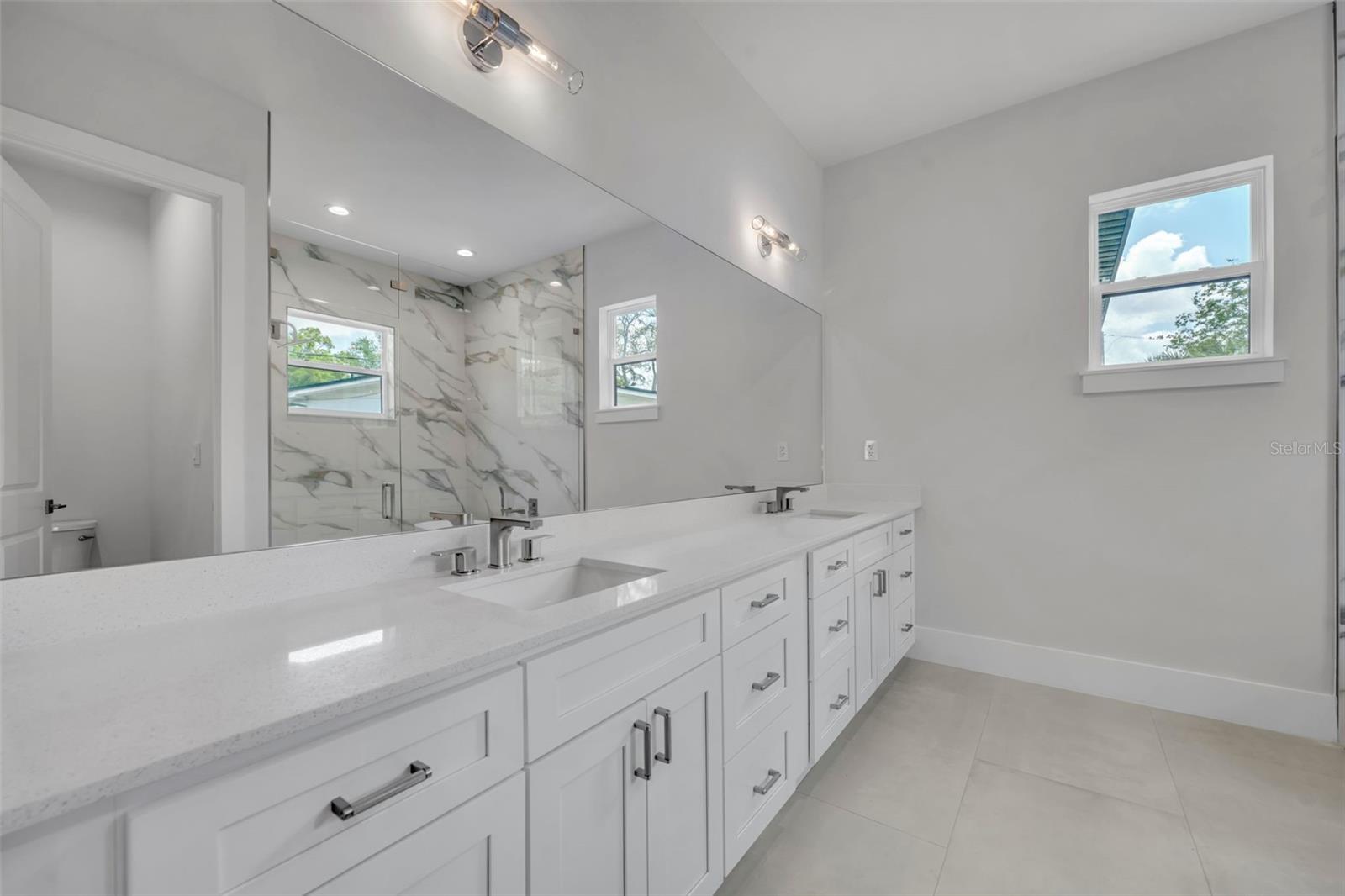 Image 23 of 46 For 102 Bell Place