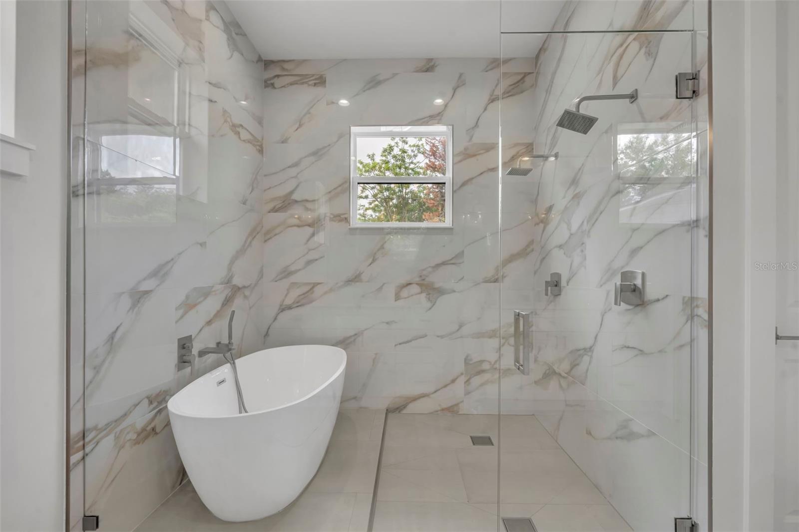 Image 25 of 46 For 102 Bell Place