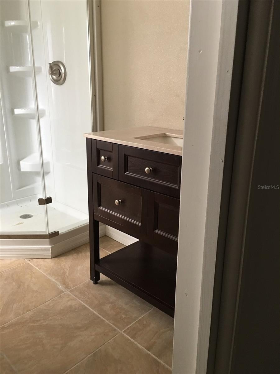 Image 12 of 18 For 804 Orchid Avenue