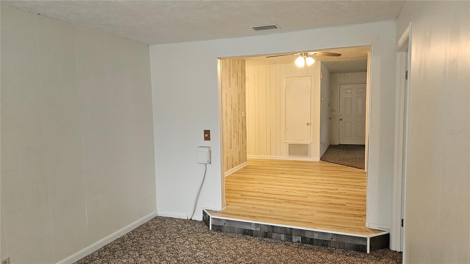 Image 17 of 28 For 5327 11th Street