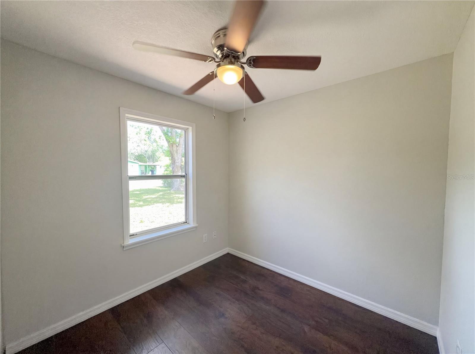 Image 11 of 17 For 324 Bassedena Circle S