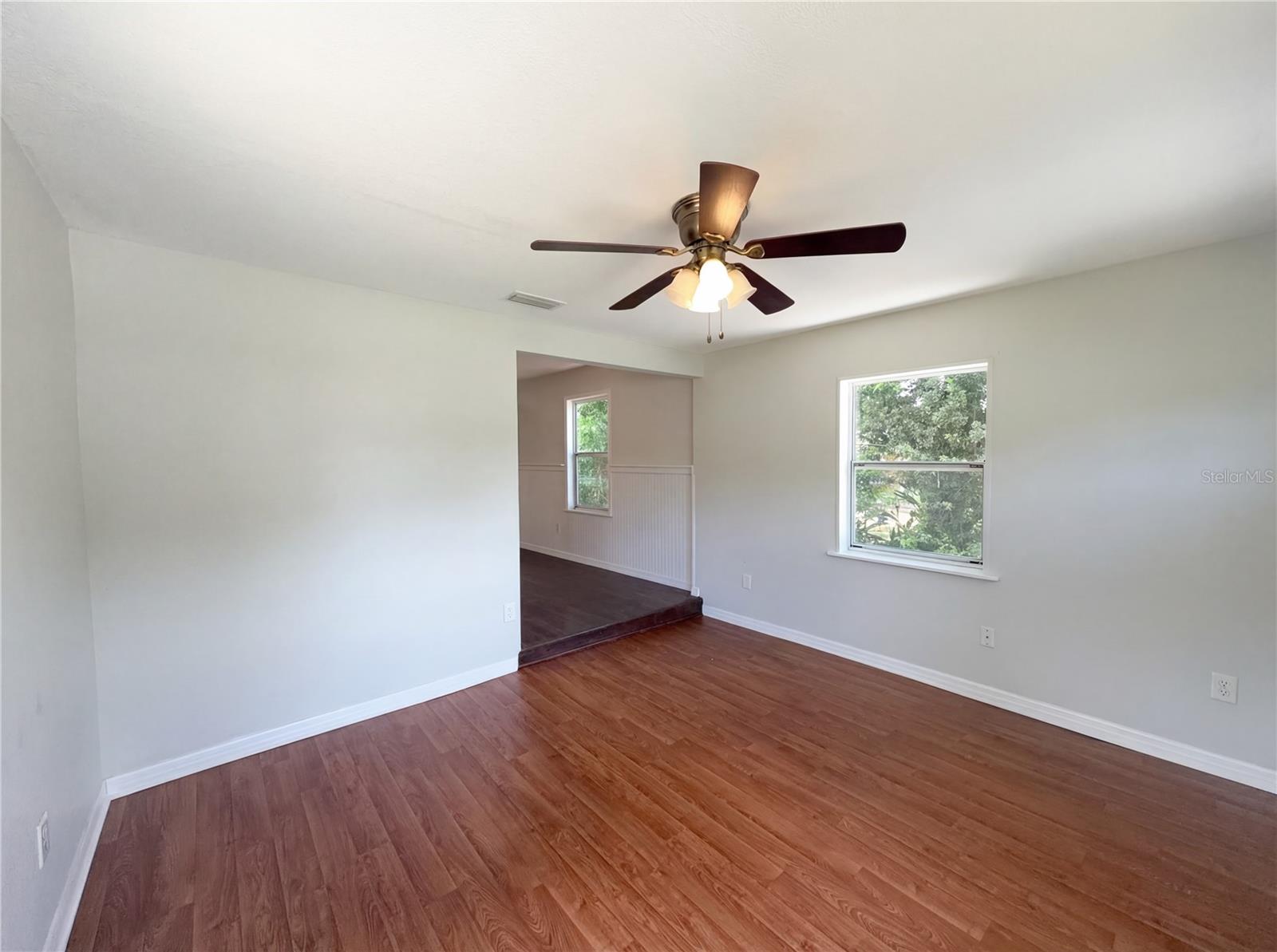 Image 12 of 17 For 324 Bassedena Circle S
