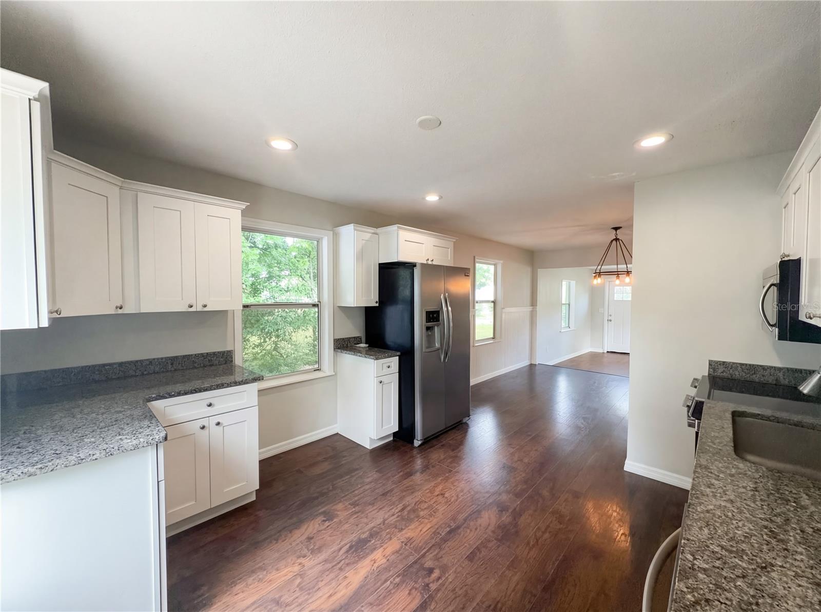 Image 13 of 17 For 324 Bassedena Circle S