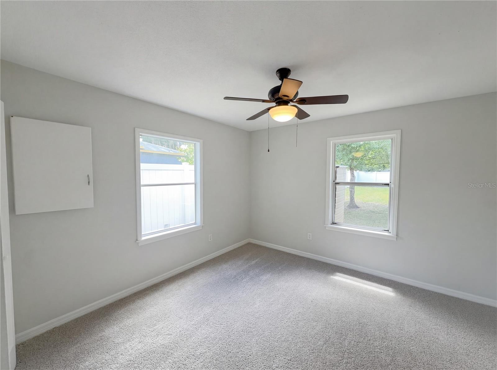 Image 4 of 17 For 324 Bassedena Circle S
