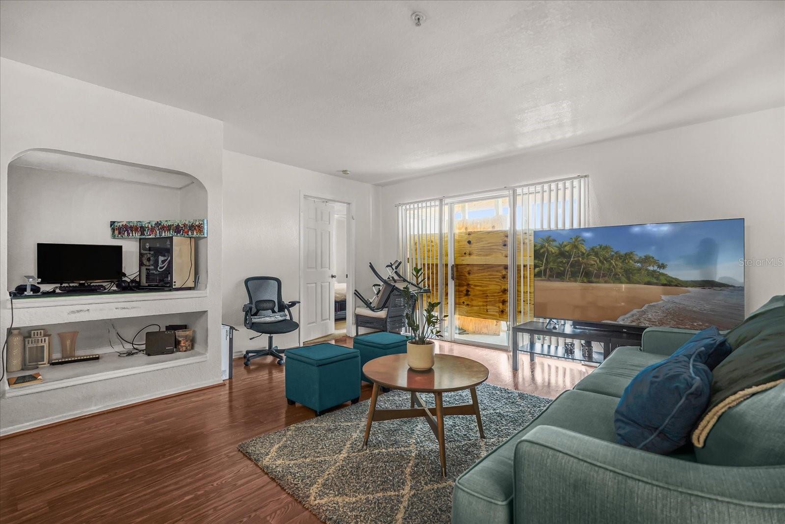 Image 7 of 22 For 13803 Fairway Island Drive 1626