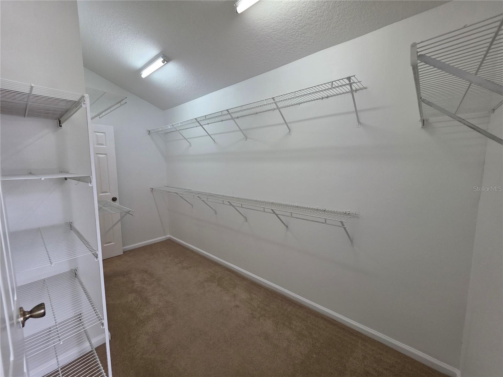 Image 17 of 34 For 289 Hanging Moss Circle