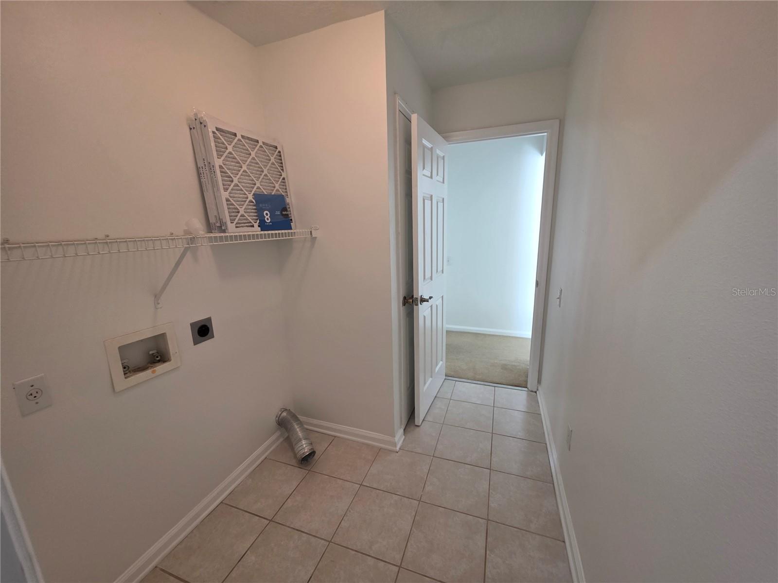 Image 18 of 34 For 289 Hanging Moss Circle