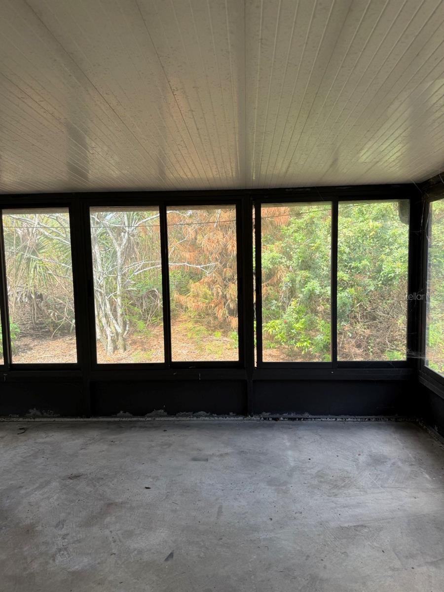 Image 5 of 13 For 120 Fairfax Avenue